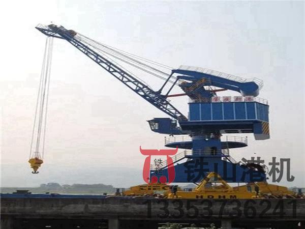 河北黃驊門(mén)座式起重機廠(chǎng)家門(mén)座式起重機便于維修和保養